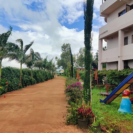 Quinte Hills Residency Villa พันช์กานี ภายนอก รูปภาพ