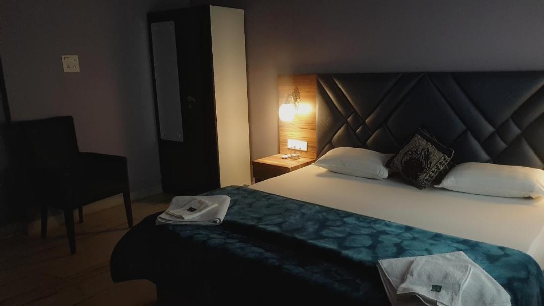 Quinte Hills Residency Villa พันช์กานี ภายนอก รูปภาพ