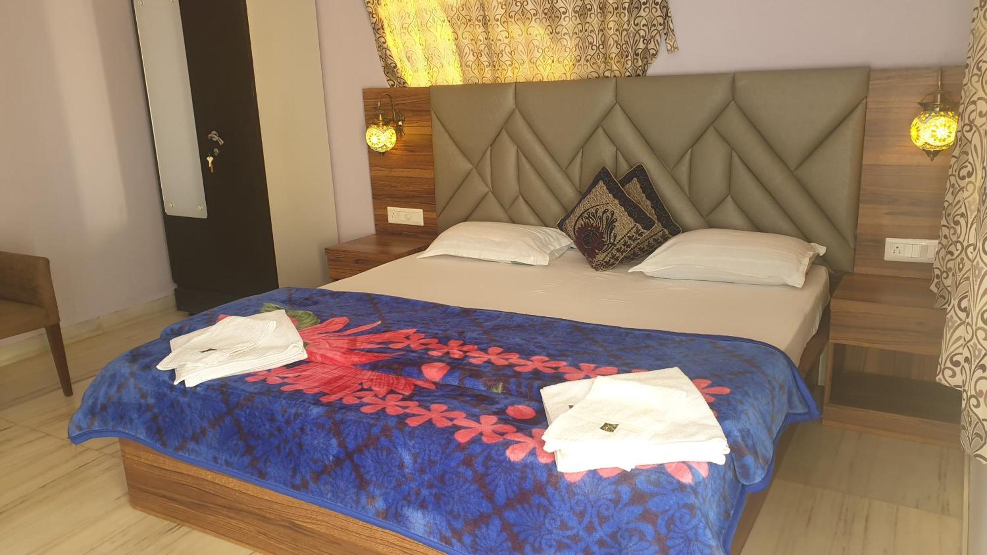 Quinte Hills Residency Villa พันช์กานี ภายนอก รูปภาพ