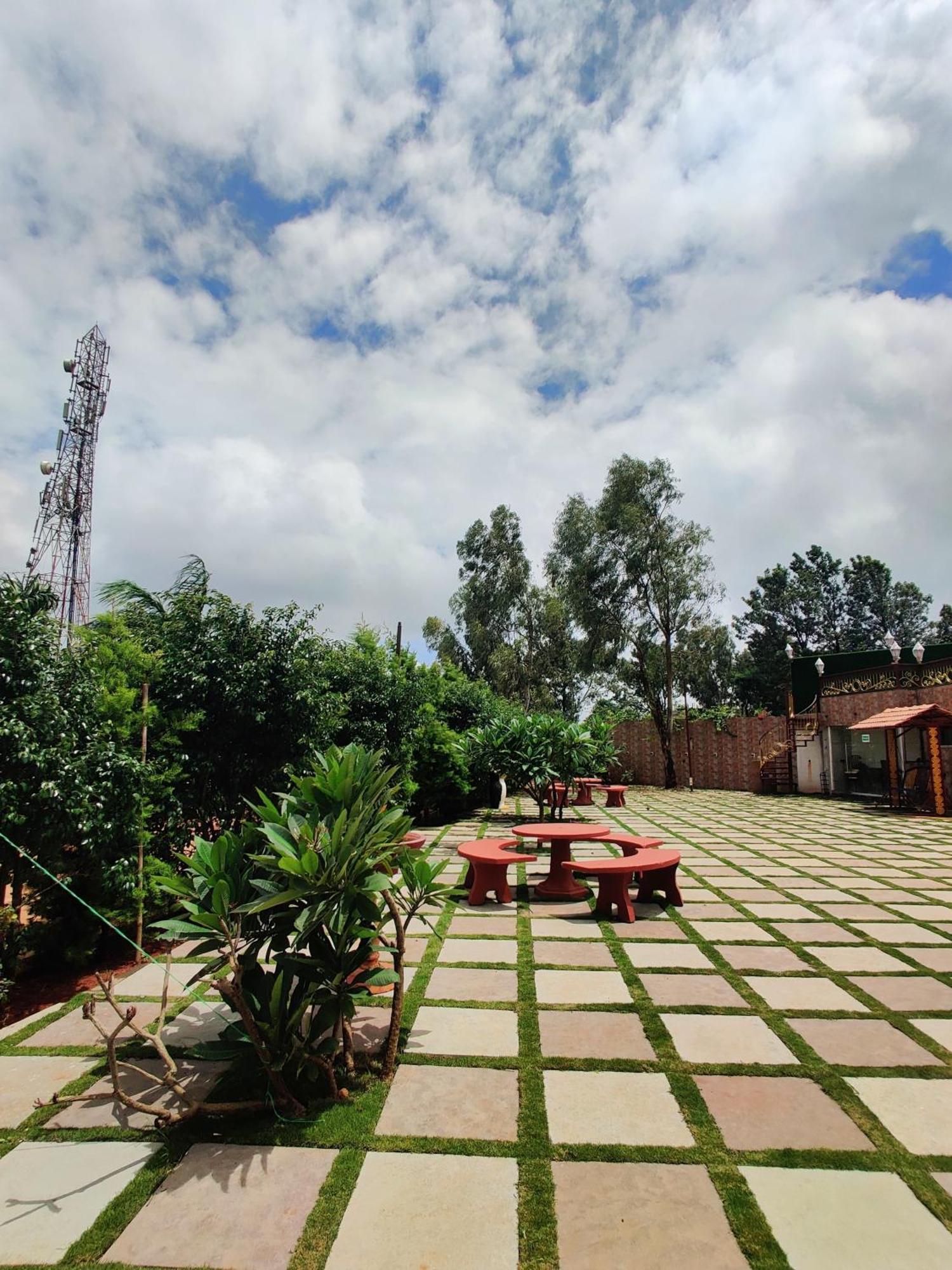 Quinte Hills Residency Villa พันช์กานี ภายนอก รูปภาพ