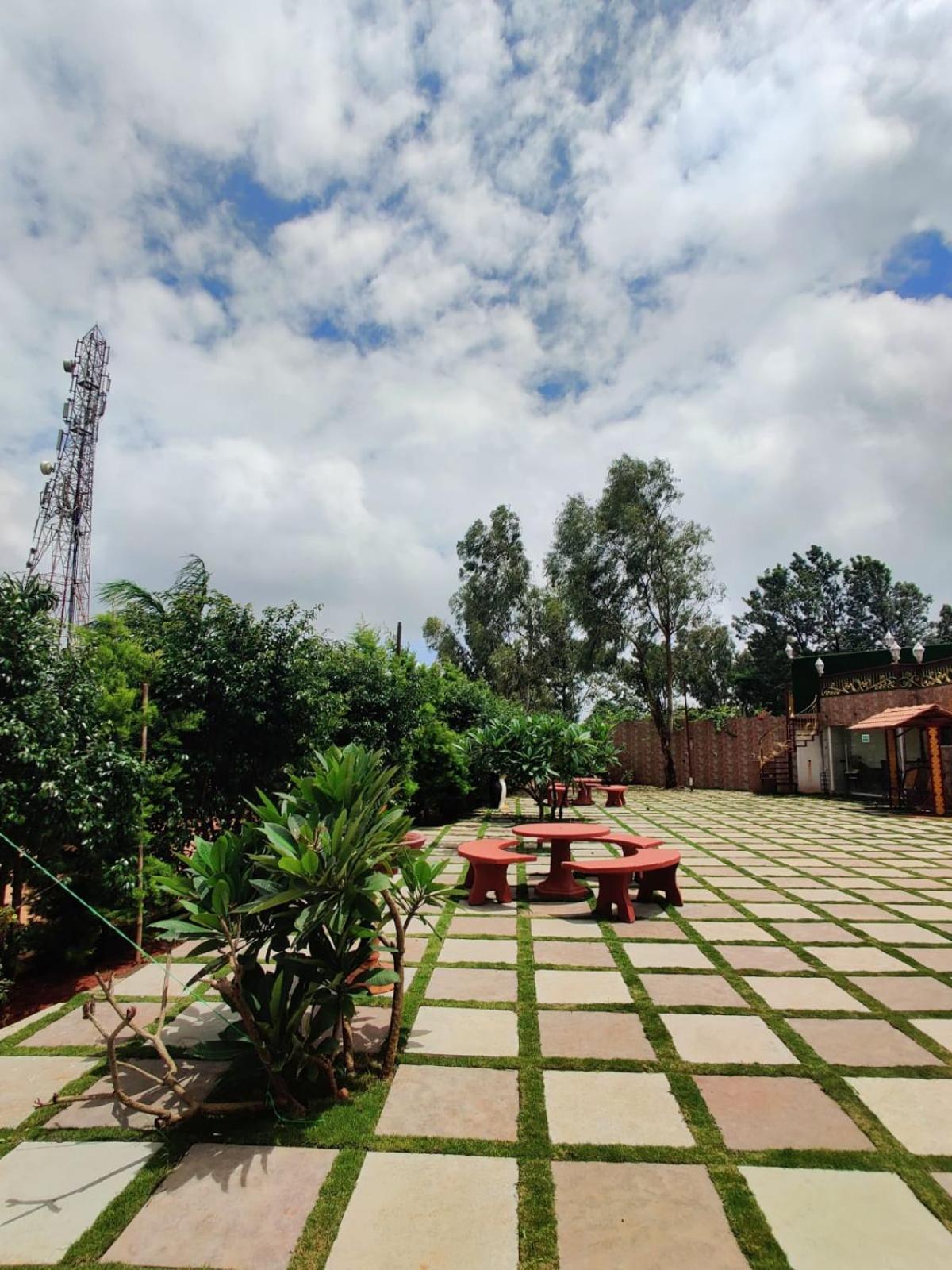 Quinte Hills Residency Villa พันช์กานี ภายนอก รูปภาพ